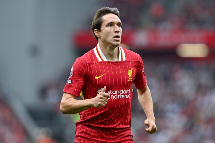 泰晤士：如果莱奥尼长时间伤缺，利物浦欧冠可能补报基耶萨