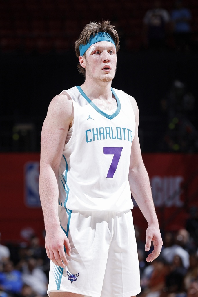 比尔-西蒙斯：克尼佩尔必进2028美国队 他和德里克-怀特很像